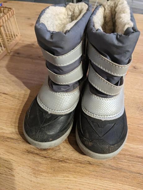 Snehule demar, demar,25