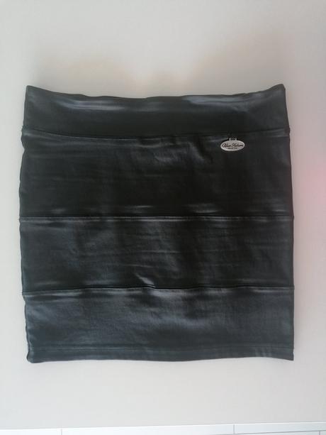 Koženková sukňa, l