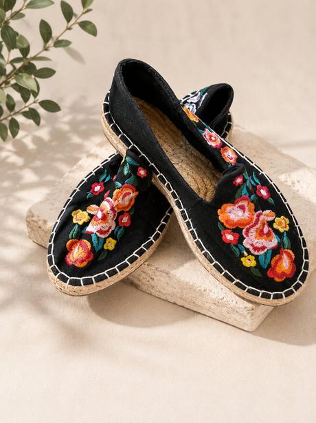 Dámske espadrilky s kvetinovou výšivkou, 36