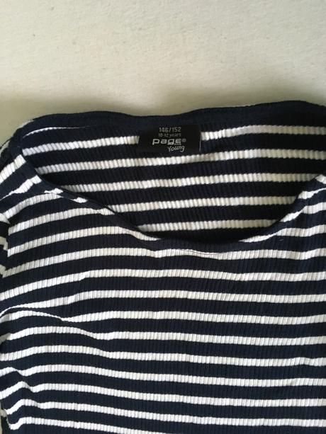 Upletové šaty raz oblecene, 146