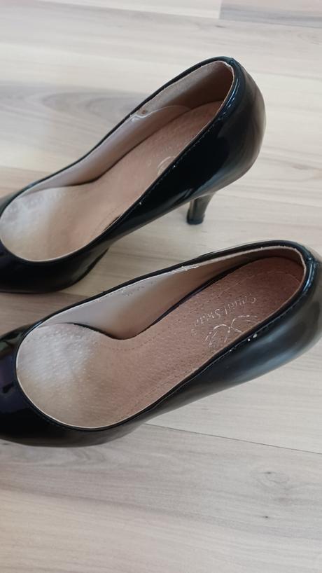 Lakované čierne lodičky + náhradné opätky, 36