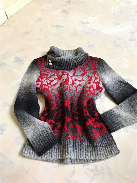 Teplý buklé pulóvrik/rolák, xl