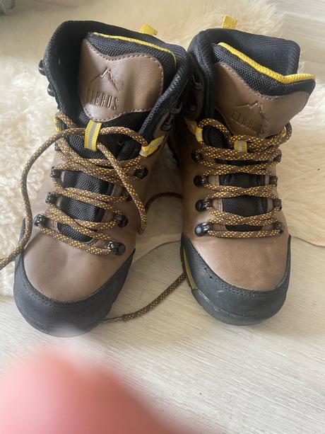 Turistické topánky, 37