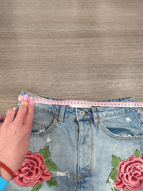 Riflové kraťasy s ružami veľ. s, zara,s