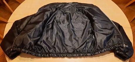 Predám krátku koženkovú zateplenú bundičku veľ.s, s