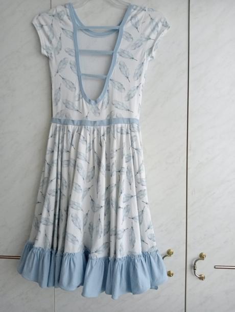 Nádherné šaty zuppa, 146