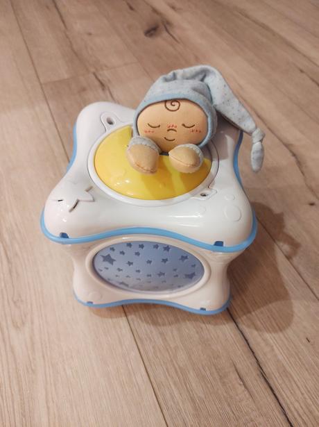 Dúhová kocka hudobný projektor chicco,