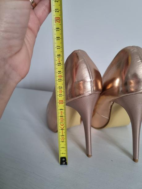 Dámske zlate lodičky, 37