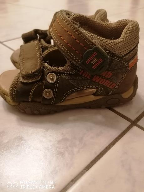 Kožené sandále, 21