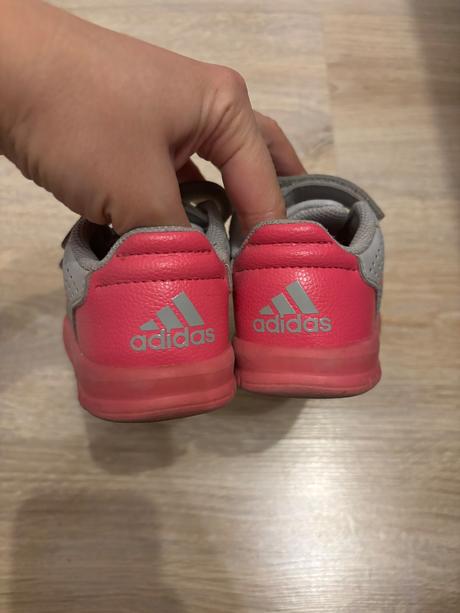 Tenisky adidas, adidas,23