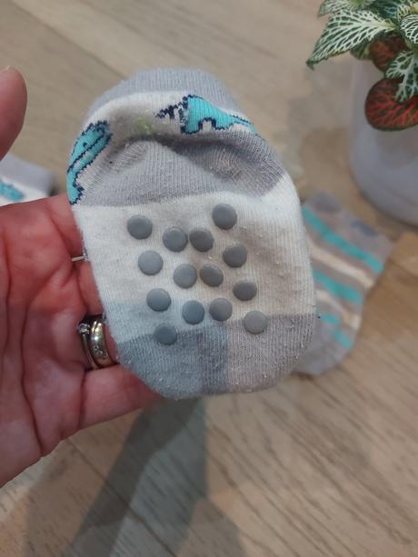 Protišmykové krátke ponožky, 19