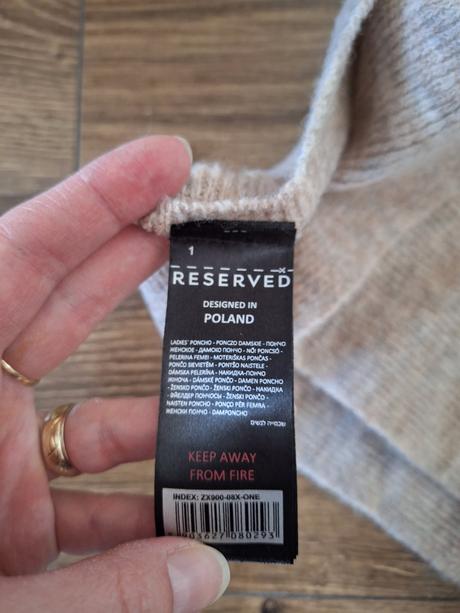 Krémové pončo, reserved