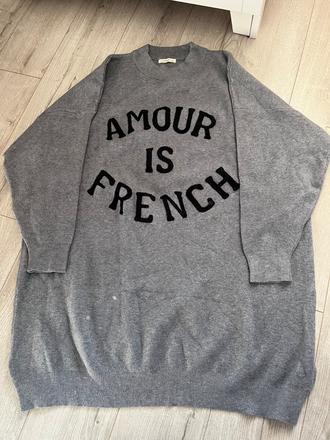 Krásny sveter/ šaty,