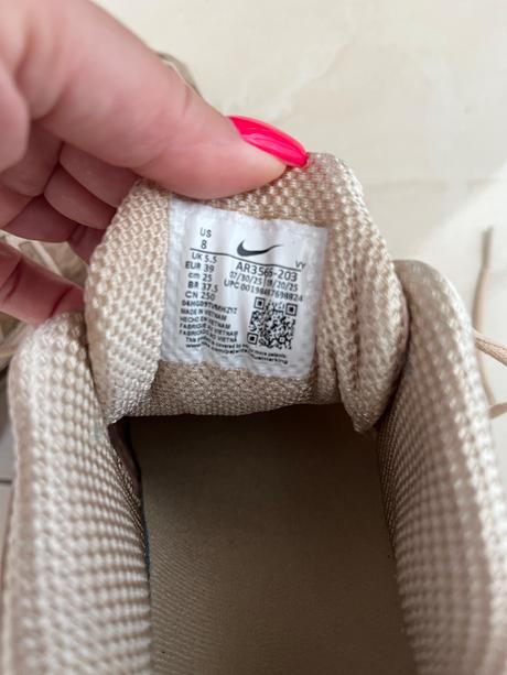 Nike shox pieskova, nike,39