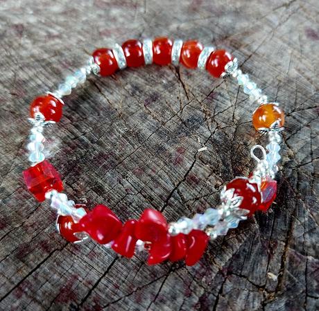 Náramok z karneolu pre baranov, panny alebo levy, 