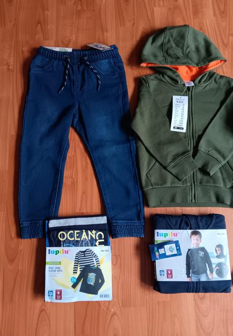 Nové tričká, tielka, mikiny, tepláky veľ. 98/104, 104–116 / 86–98