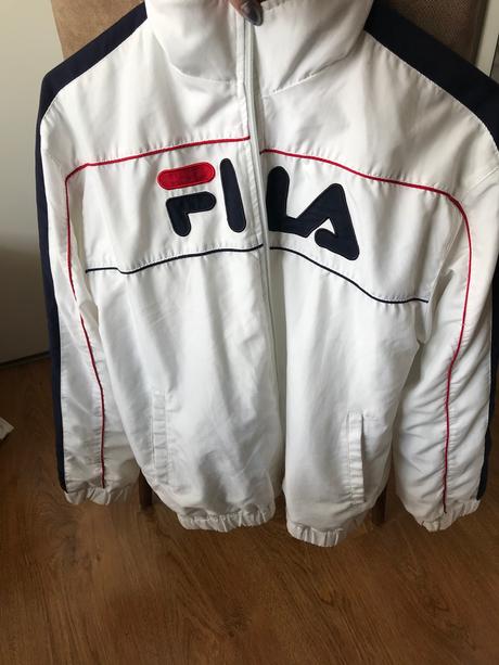 Fila vetrovka, fila,l