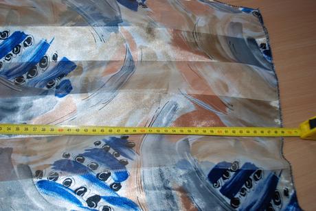 Šatka so saténovým leskom, 