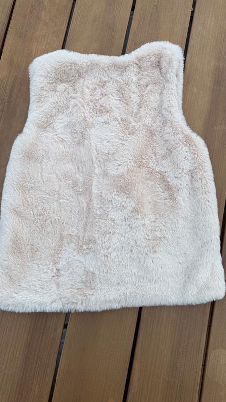 Kožušinková vestička lindex 122/128, lindex,128