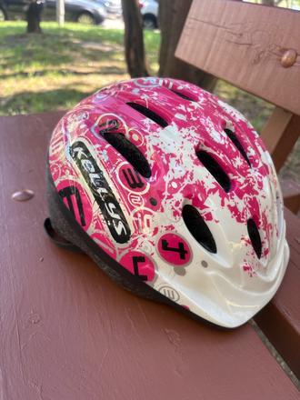 Prilba dievčenská kellys, s