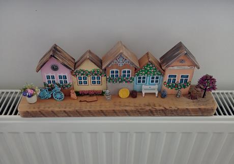 Drevené domčeky, vešiak na kľúče, 