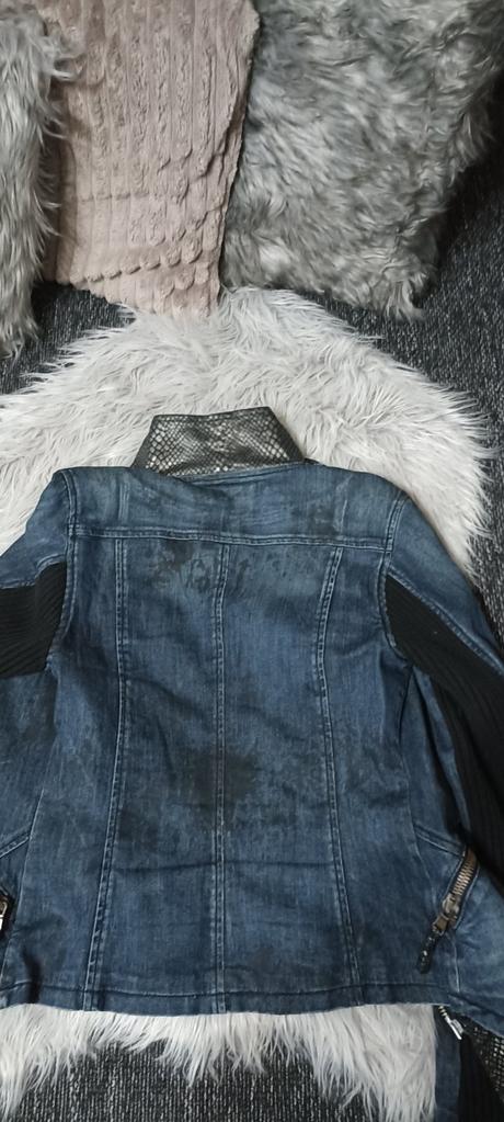 Luxusná extravagantná bundička, s