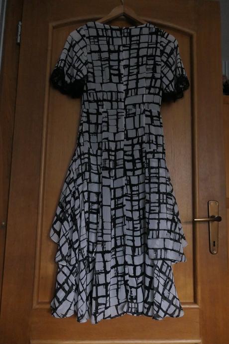 Karl lagerfeld original krasne,zaujimave,pohodlne, xs