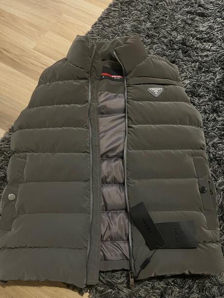Prada vesta, prada,s