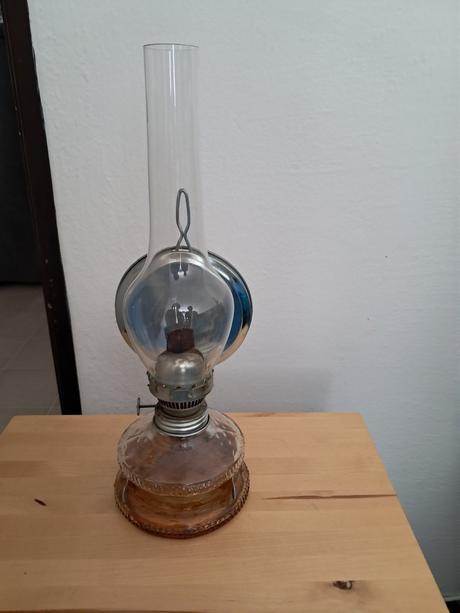 Retro petrolejová lampa, 