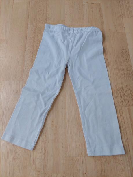 Šortky pod kolená, 110