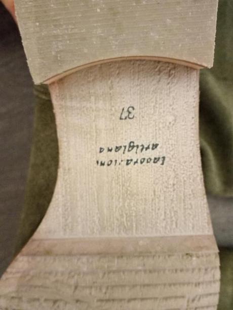 Talianske kozene cizmicky, 37