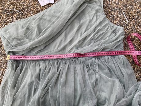 Letné dlhé šaty pre družičku, 52