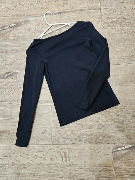 Damsky natelnik, stradivarius,s