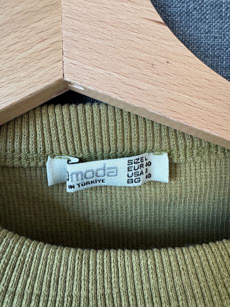 Dámsky / dievčenský crop top, xs