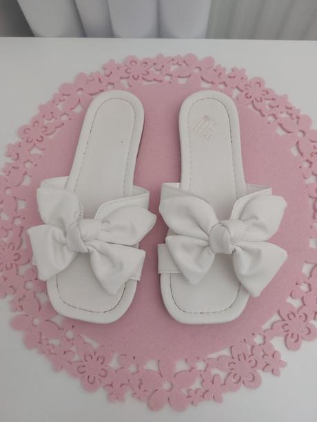 Dievčenské šľapky, 35