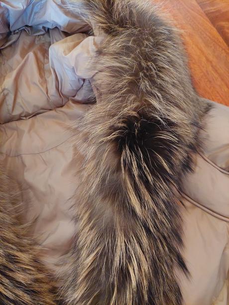 Zimná bunda s pravou kožušinou, l