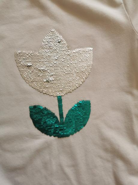 Tričko s premeniacim tulipánom, 146