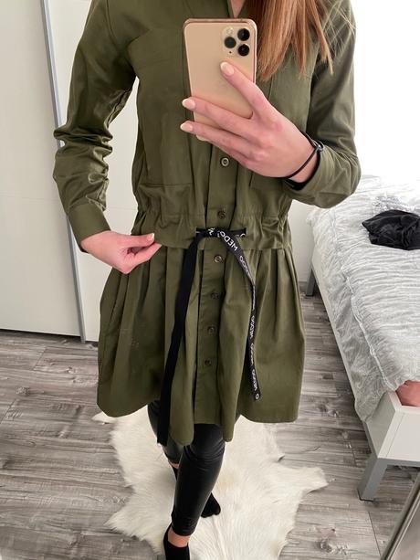 Khaki šaty medoo, s