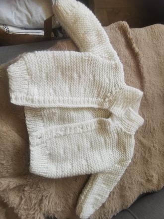 Sveter biely, 62
