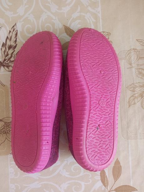 Trblietavé balerínky s mašľou, 28