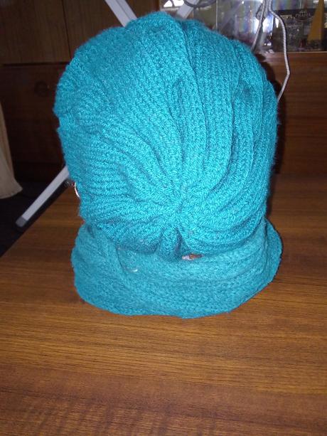 Háčkovaný smaragdový set-top stav,predaj aj po ks, l