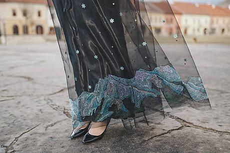 Tylove vyšívane šaty, 38