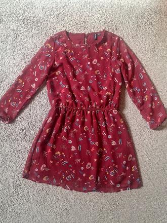 Dievčenské šaty, 134