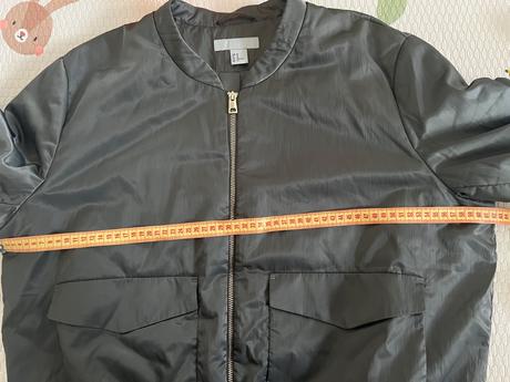 Stylova jarna bombera hm oversize 46, h&m,46