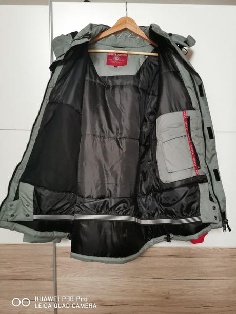 Pánska zimná bunda vhodná aj na lyzovanie, xxl