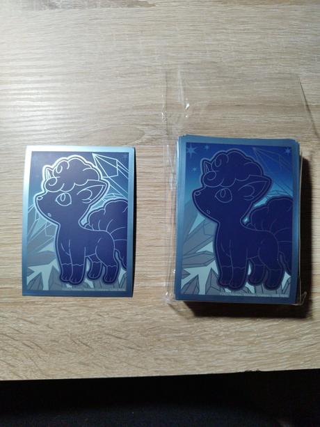 Obal na pokémon karty,