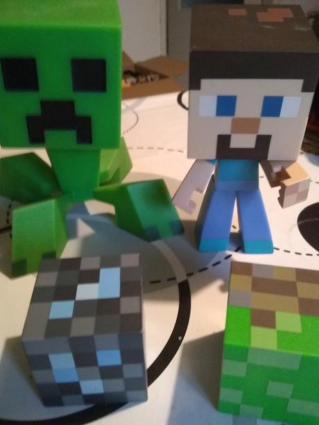 Veľké minecraftove figúrky, 