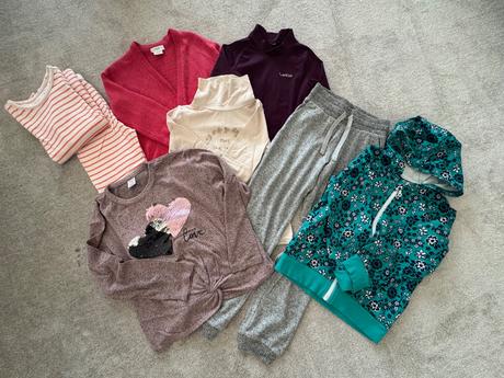 Mix oblečenia, 122–134