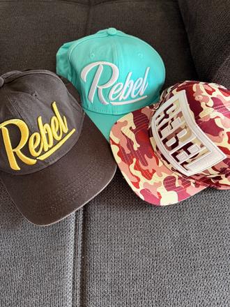 Šiltovky, rebel kids,56