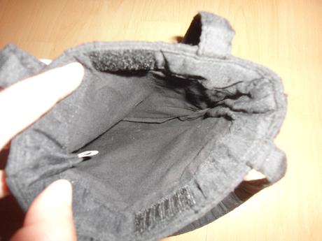 Mala cierna kabelka, 